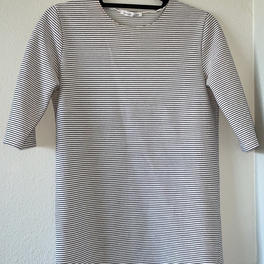 Zara dress/tunic size small blacks no white